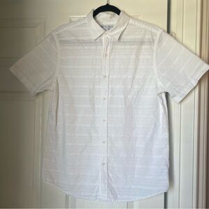 Men’s Old Navy White Button Down Short Sleeve Shirt
